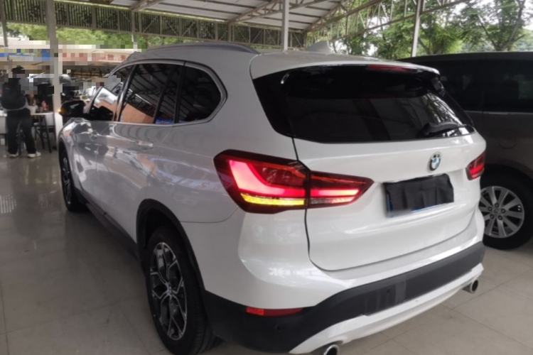 BMW X1 2022 — фото 4