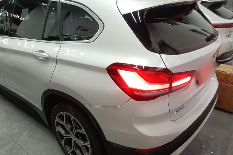 Used BMW X1 2022 sDrive25Li Leading Model Rear Left 45 Deg