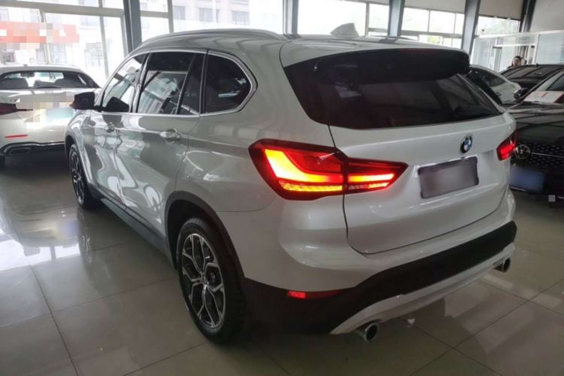 Used BMW X1 2022 sDrive25Li Leading Model Rear Left 45 Deg