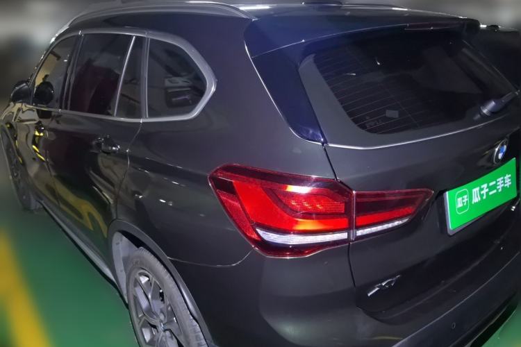 Used BMW X1 2022 sDrive20Li Fashion Model Rear Left 45 Deg
