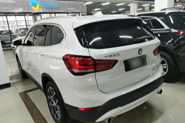 Used BMW X1 2022 sDrive25Li Leading Model Rear Left 45 Deg