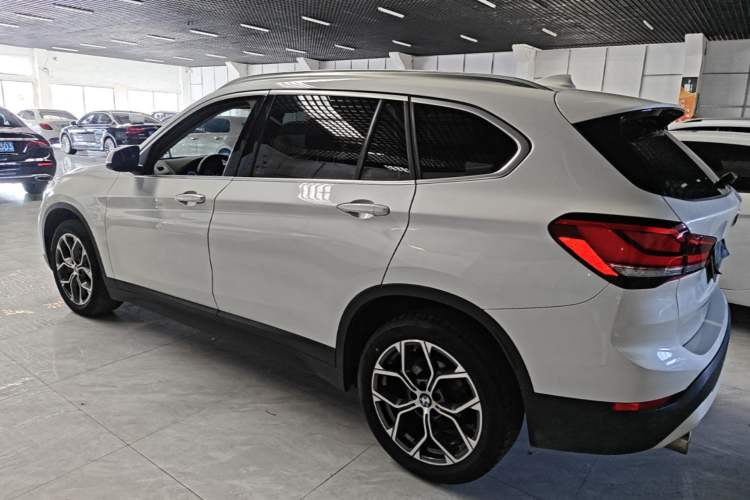 Used BMW X1 2022 sDrive25Li Leading Model Rear Left 45 Deg