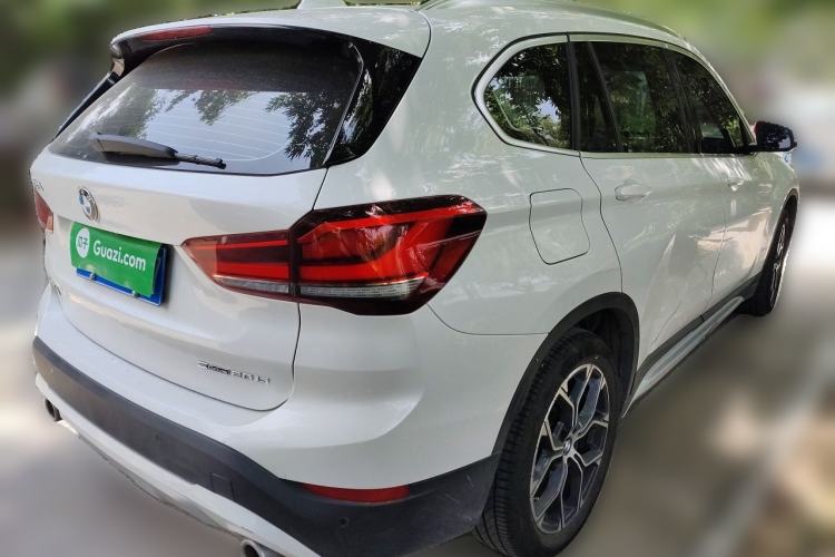 Used BMW X1 2022 sDrive20Li Fashion Model Rear Right 45 Deg
