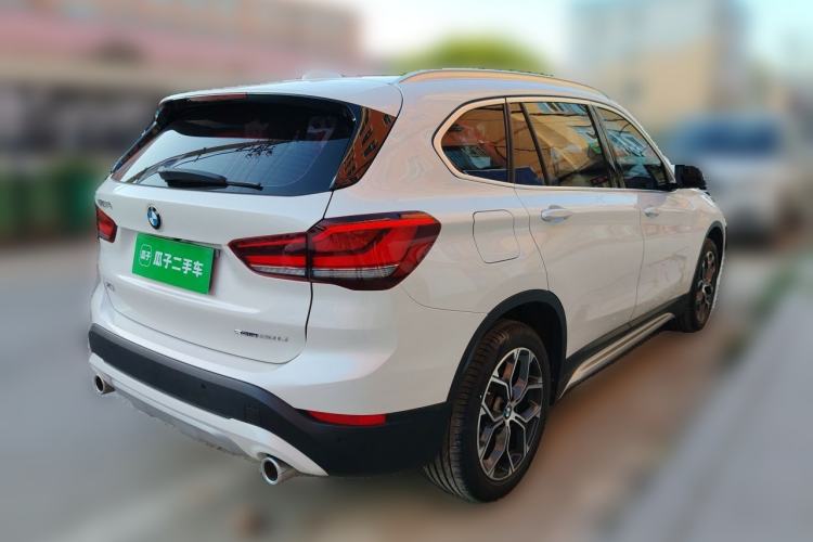 Used BMW X1 2022 sDrive20Li Fashion Model Rear Right 45 Deg