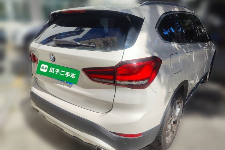 Used BMW X1 2022 sDrive20Li Fashion Model Rear Right 45 Deg