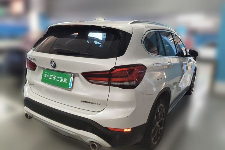 Used BMW X1 2022 sDrive20Li Fashion Model Rear Right 45 Deg
