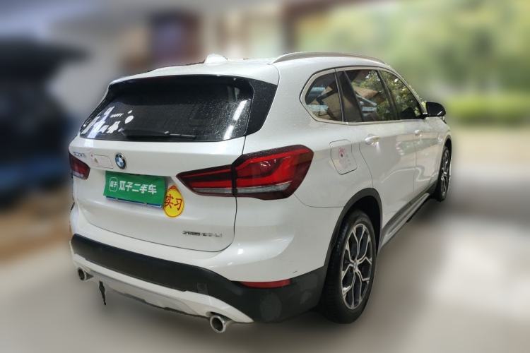 Used BMW X1 2022 sDrive20Li Fashion Model Rear Right 45 Deg