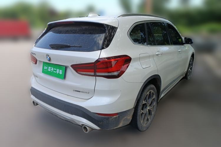 Used BMW X1 2022 sDrive20Li Fashion Model Rear Right 45 Deg