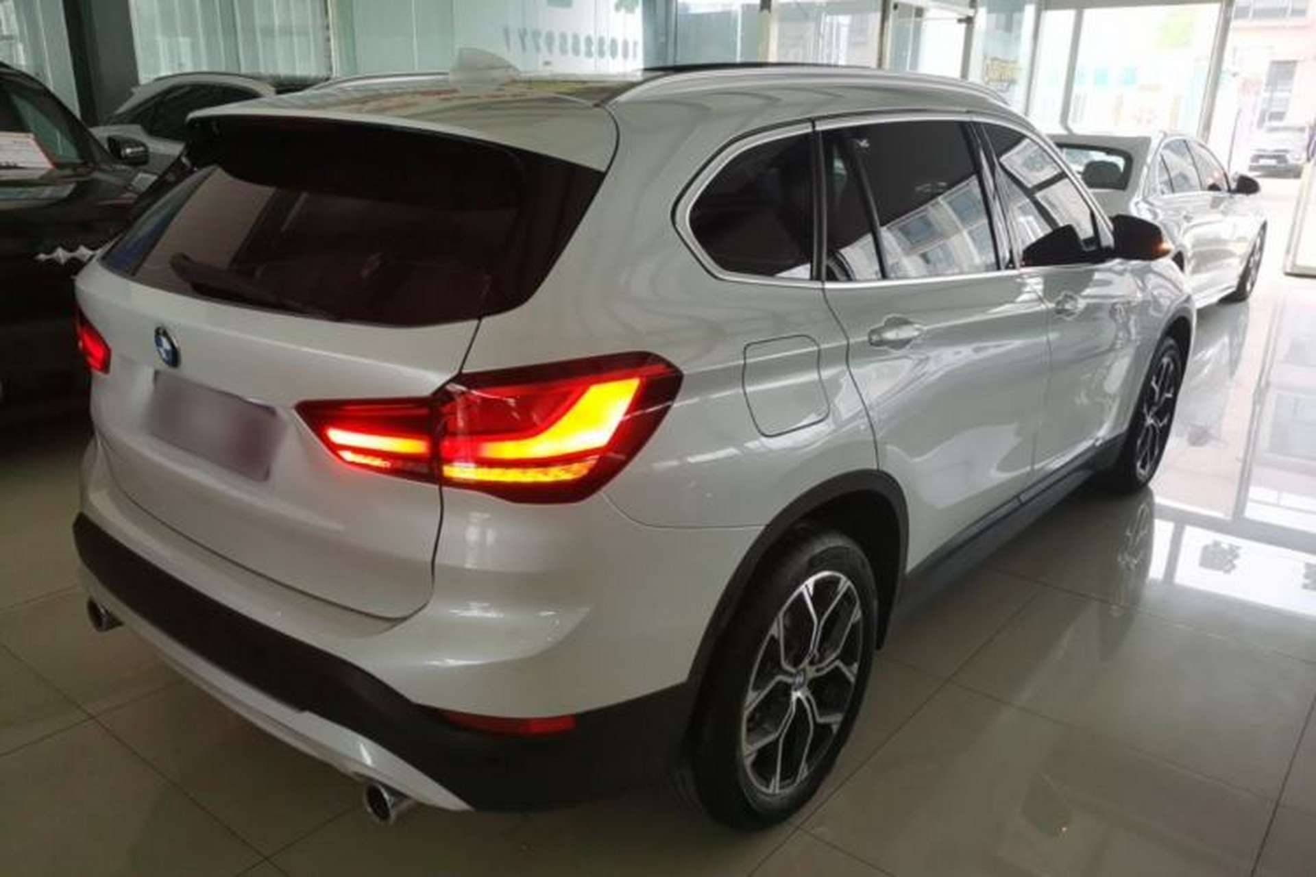 Used BMW X1 2022 sDrive25Li Leading Model Rear Right 45 Deg
