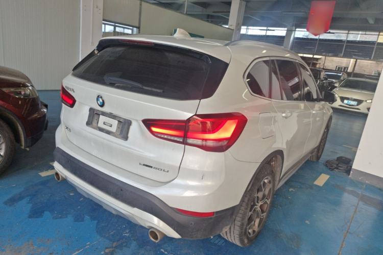 Used BMW X1 2022 sDrive20Li Fashion Model Rear Right 45 Deg