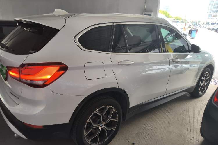 Used BMW X1 2022 sDrive25Li Leading Model Rear Right 45 Deg