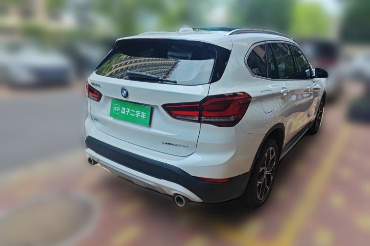 Used BMW X1 2022 sDrive20Li Fashion Model Rear Right 45 Deg