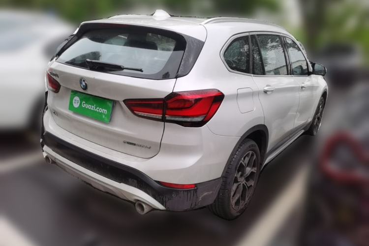 Used BMW X1 2022 sDrive20Li Fashion Model Rear Right 45 Deg