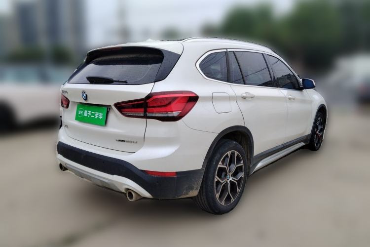 Used BMW X1 2022 sDrive20Li Fashion Model Rear Right 45 Deg