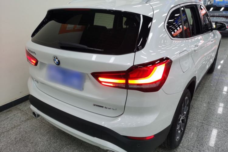 Used BMW X1 2022 sDrive25Li Leading Model Rear Right 45 Deg