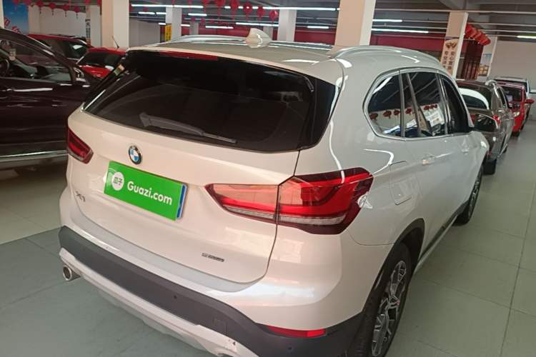 Used BMW X1 2022 sDrive20Li Fashion Model Rear Right 45 Deg