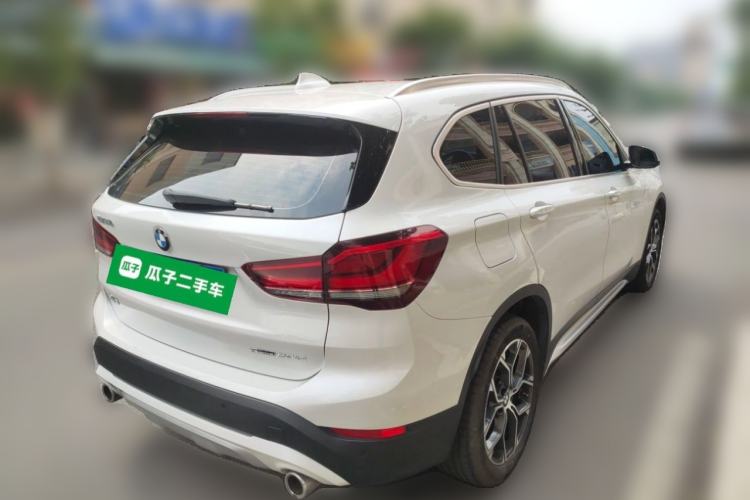 Used BMW X1 2022 sDrive20Li Fashion Model Rear Right 45 Deg