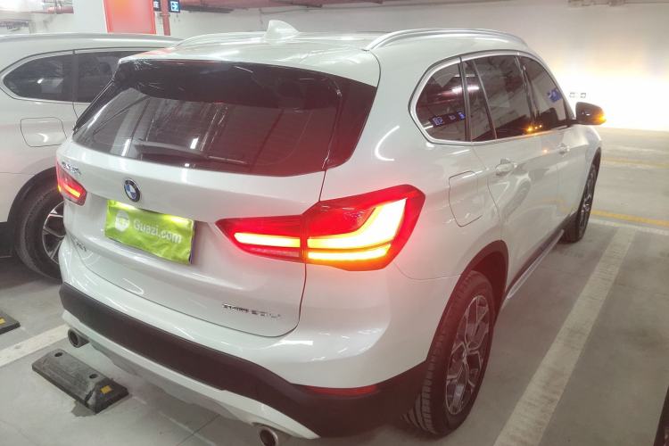 Used BMW X1 2022 sDrive20Li Fashion Model Rear Right 45 Deg