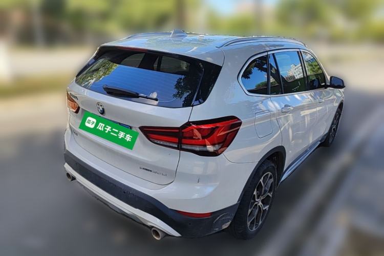 Used BMW X1 2022 sDrive20Li Fashion Model Rear Right 45 Deg