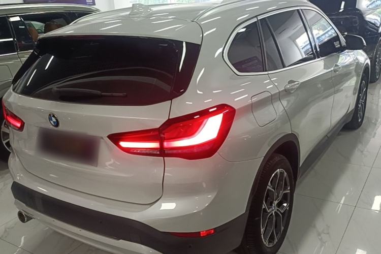 Used BMW X1 2022 sDrive25Li Leading Model Rear Right 45 Deg