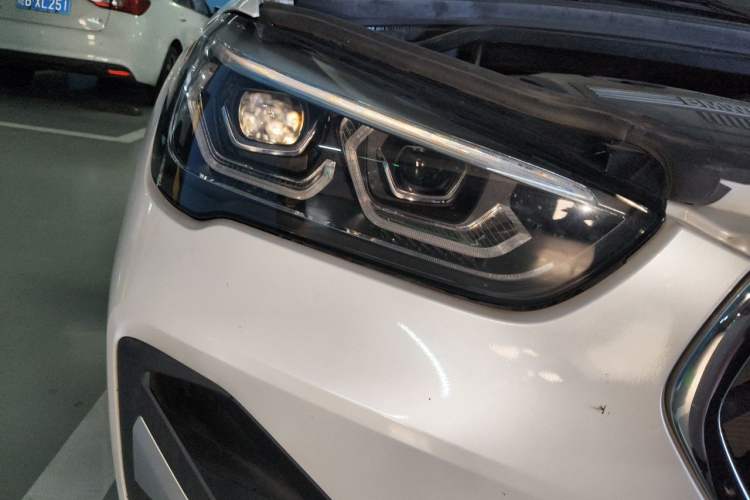 Used BMW X1 2022 sDrive20Li Fashion Model Right Front Headlight
