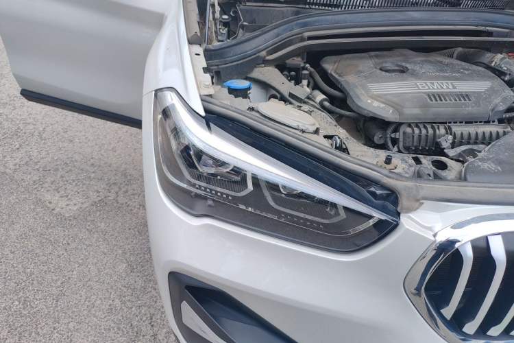 Used BMW X1 2022 sDrive20Li Fashion Model Right Front Headlight