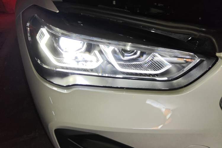 Used BMW X1 2022 sDrive25Li Leading Model Right Front Headlight