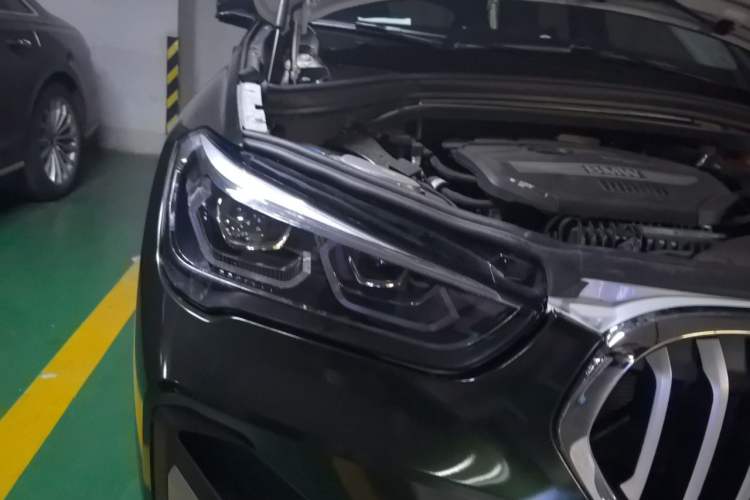 Used BMW X1 2022 sDrive20Li Fashion Model Right Front Headlight