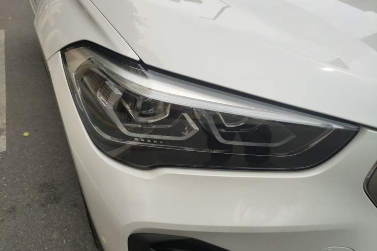 Used BMW X1 2022 sDrive20Li Fashion Model Right Front Headlight