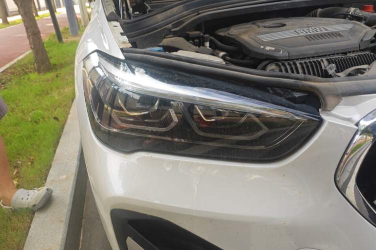 Used BMW X1 2022 Updated xDrive25Li Premium Edition Right Front Headlight