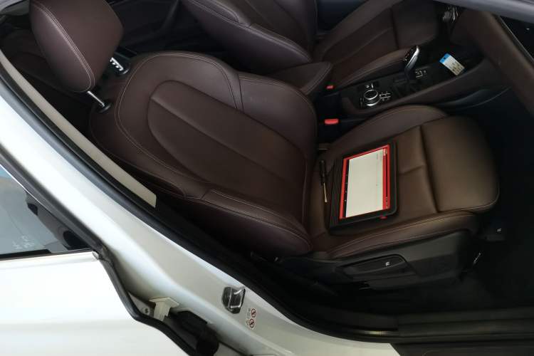 Used BMW X1 2022 sDrive20Li Fashion Model Right Front Seat