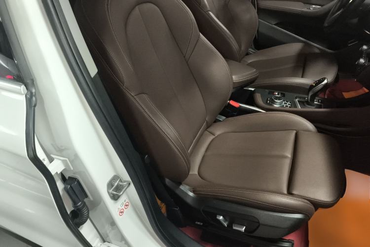 Used BMW X1 2022 sDrive25Li Leading Model Right Front Seat