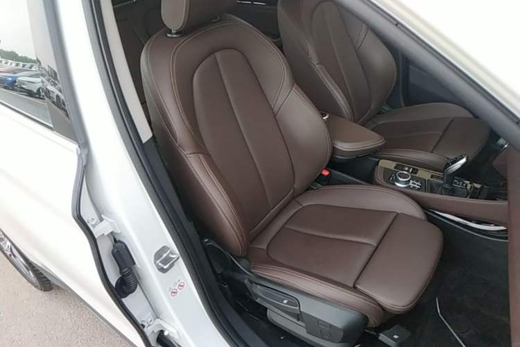 Used BMW X1 2022 sDrive20Li Luxury Model Right Front Seat