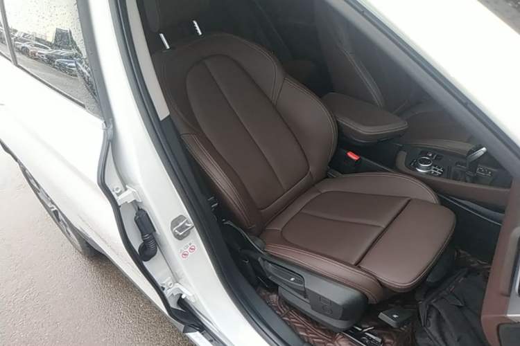 Used BMW X1 2022 sDrive20Li Fashion Model Right Front Seat