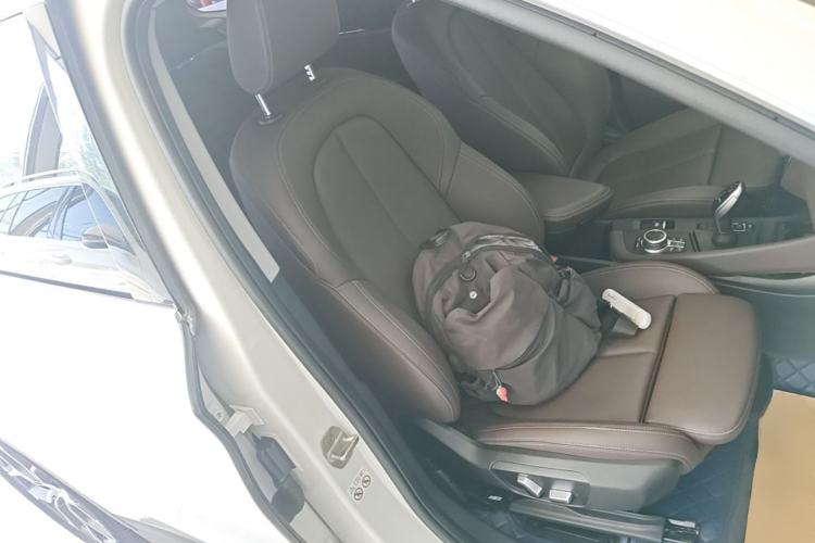 Used BMW X1 2022 sDrive25Li Leading Model Right Front Seat