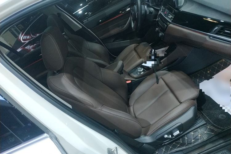 Used BMW X1 2022 sDrive25Li Leading Model Right Front Seat