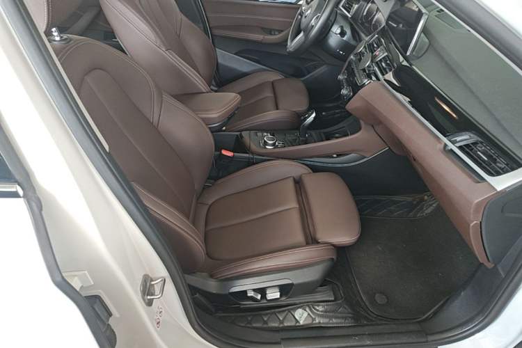 Used BMW X1 2022 sDrive25Li Leading Model Right Front Seat