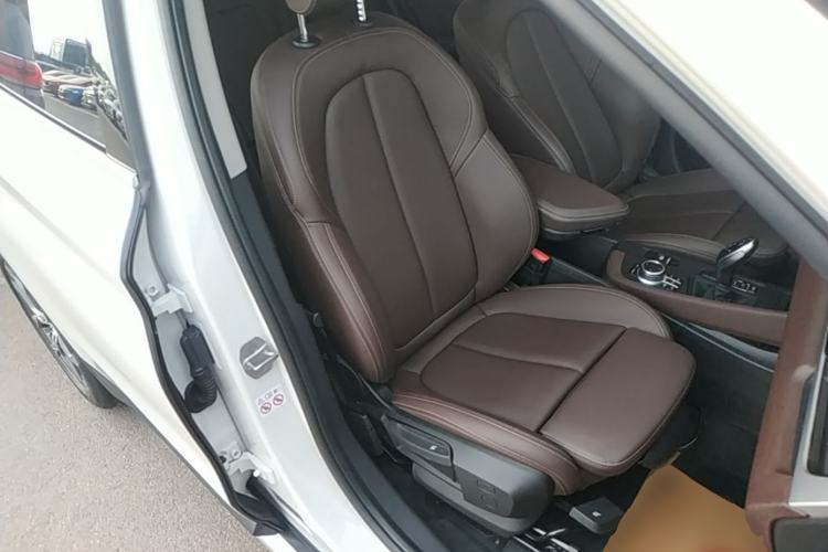 Used BMW X1 2022 sDrive20Li Fashion Model Right Front Seat