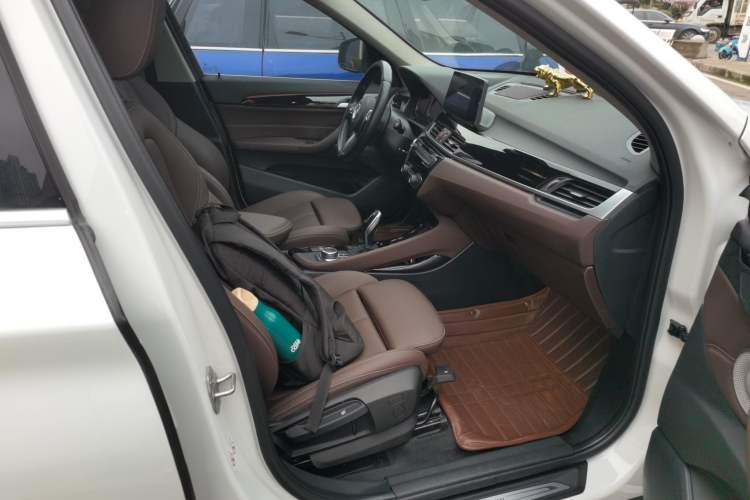 Used BMW X1 2022 sDrive20Li Luxury Model Right Front Seat