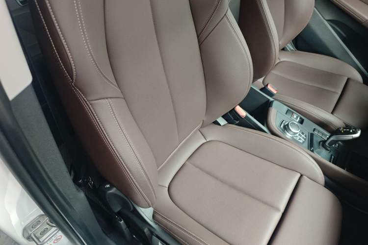 Used BMW X1 2022 sDrive20Li Fashion Model Right Front Seat