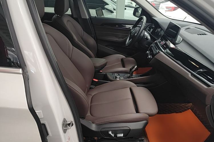 Used BMW X1 2022 sDrive25Li Leading Model Right Front Seat