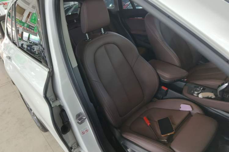 Used BMW X1 2022 sDrive25Li Leading Model Right Front Seat