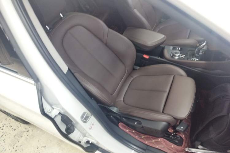 Used BMW X1 2022 sDrive20Li Fashion Model Right Front Seat