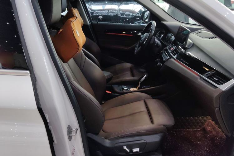 Used BMW X1 2022 sDrive25Li Leading Model Right Front Seat