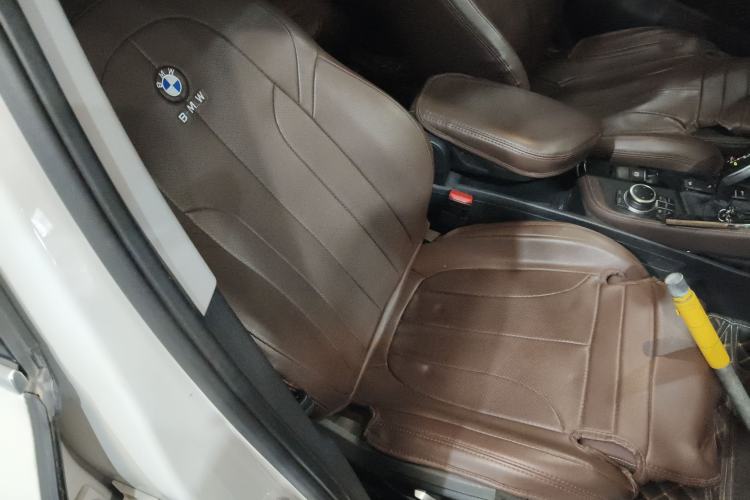 Used BMW X1 2022 Updated xDrive25Li Premium Edition Right Front Seat