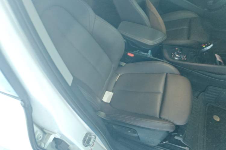 Used BMW X1 2022 sDrive20Li Fashion Model Right Front Seat