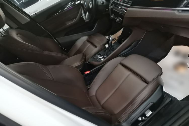 Used BMW X1 2022 sDrive25Li Leading Model Right Front Seat