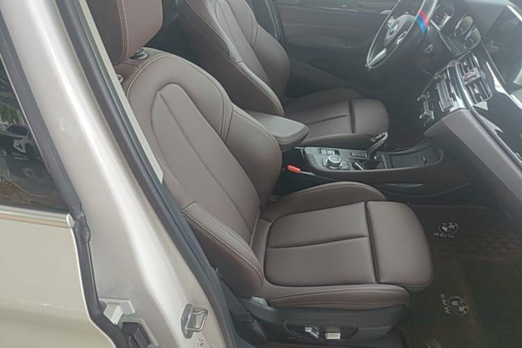 Used BMW X1 2022 sDrive25Li Leading Model Right Front Seat
