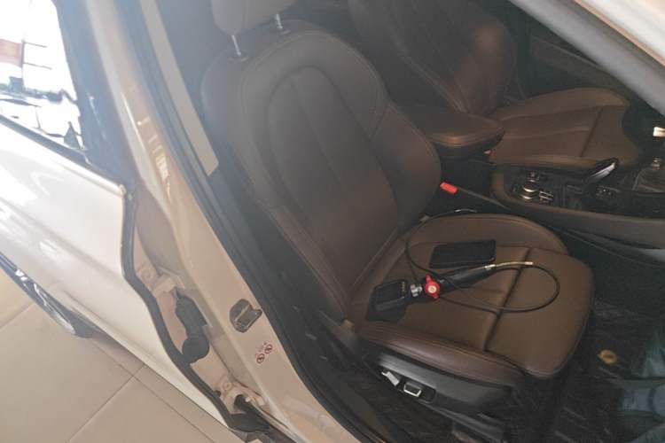 Used BMW X1 2022 sDrive25Li Leading Model Right Front Seat