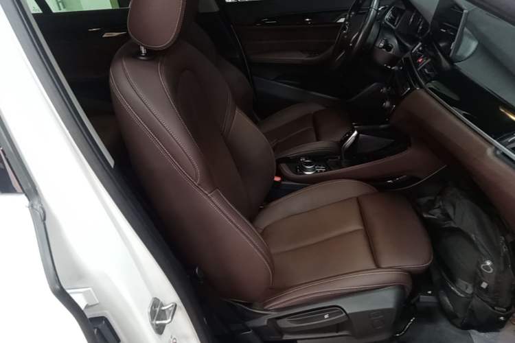 Used BMW X1 2022 sDrive20Li Luxury Model Right Front Seat